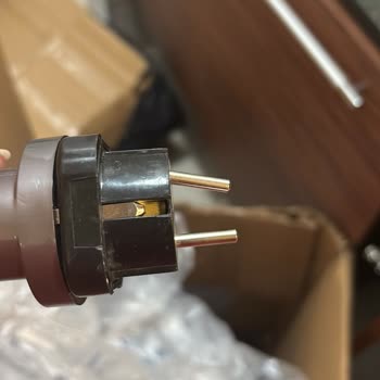 Tamir Edilmeyen Dyson V15 Süpürge, Hatalı Kargo Ve Bozuk Ürün Satışı Nedeniyle Mağduriyet