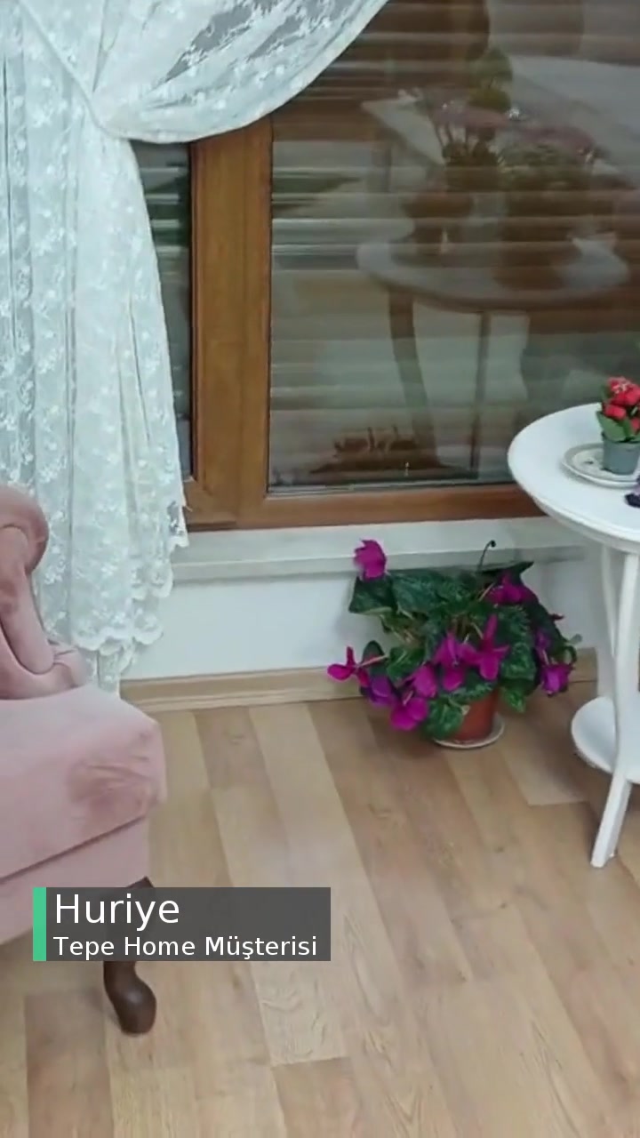 Tepe Home'dan Koltuk Aldım. Güvendiğim Dağlara Kar Yağdı videonun kapak resmi