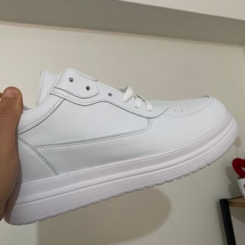 Sipariş Verdiğim Beyaz Ayakkabı Yerine Farklı Renkte Ürün Gönderildi