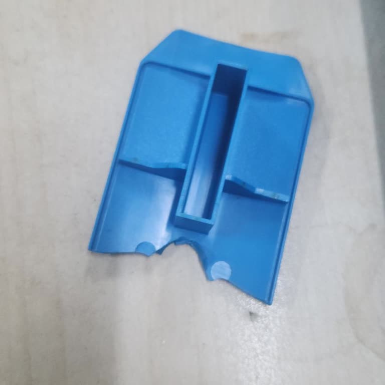 Sağlam Gönderilen Cihaz Kırık Döndü, Sorumluluk Alınmadı