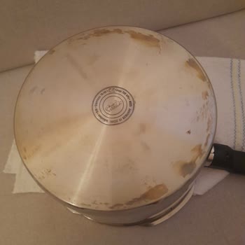 Yeni Alınan Fissler Düdüklü Tencerede İlk Kullanımda Kararma Ve Yanık Lekeleri, İade Talebi