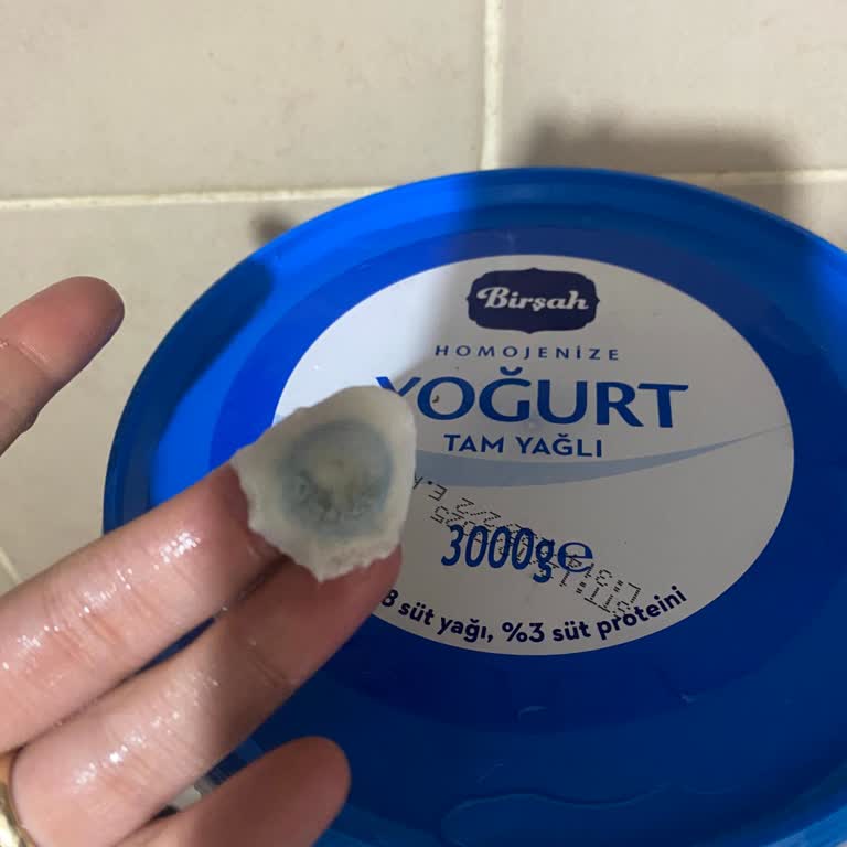 A101'den Aldığım Yoğurtta Yabancı Madde Ve Bozuk Ürün Şoku