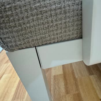 Teslim Edilmeyen Ve Kırık Gelen Koltuklar İçin Ücret İadesi Talebim