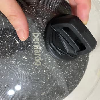 İlk Kullanımda Bernardo Tencere Kapağında Boya Soyulması Ve Mağduriyet