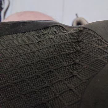 Satın Aldığım Outdoor Ayakkabının Üst Kısmında Açılma Var, Değişim Talep Ediyorum