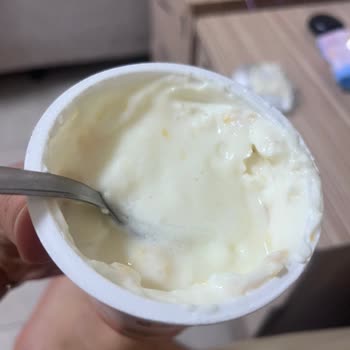Son Kullanma Tarihi Geçmemiş Meyveli Yoğurt Bozuk Çıktı, Sağlığım Tehlikeye Girdi