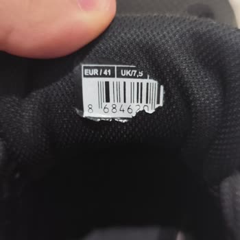 Kısa Sürede Dağılan Kinetix Ayakkabı İçin FLO'dan Üretim Hatası Mağduriyetine Çözüm Bekliyorum