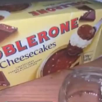 Toblerone İçinden Yabancı Cisim Çıktı