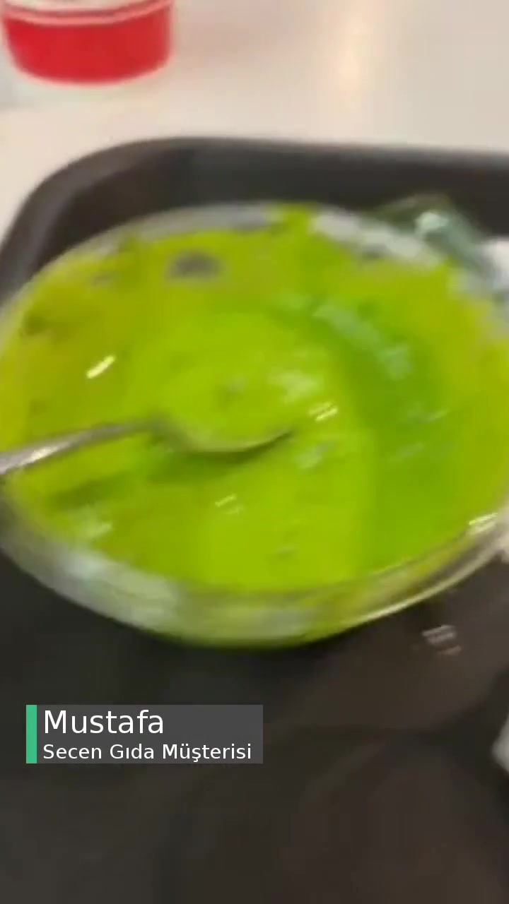 Seçen Pastanesi'nden Fıstıklı Supangle Aldım Gıda Boyası Tadı Var videonun kapak resmi