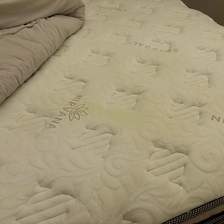 Bambi Yatakta Kısa Sürede Oluşan Sararma Ve İlgisiz Müşteri Hizmetleri Mağduriyeti