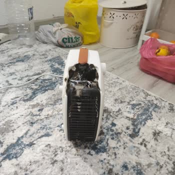 Kiwi Home Yeni Aldığım Isıtıcı Kapalıyken Kendi Kendine Yanmaya Başladı