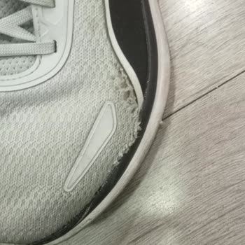 Kısa Sürede Yırtılan Ayakkabıya Yüzeysel İnceleme Ve Yetersiz Açıklama Mağduriyeti