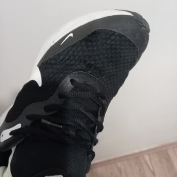 FLO'dan Aldığım Nike Ayakkabıda Sürekli Açılma Sorunu Ve Yetersiz İnceleme Süreci