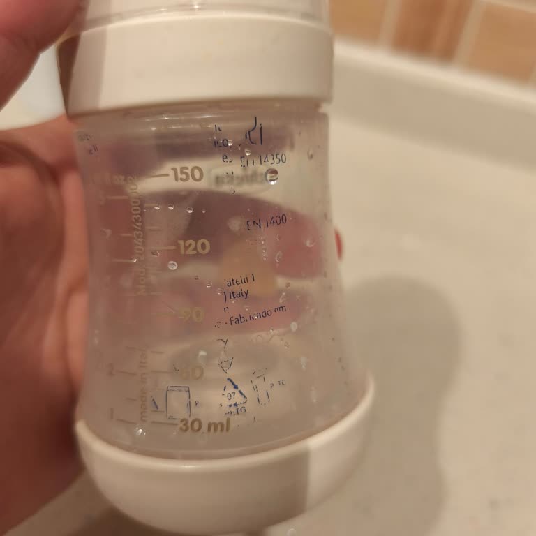 Yeni Alınan Chicco Biberonda Mavi Yazı Lekesi Hayal Kırıklığı Ve Güven Sorunu