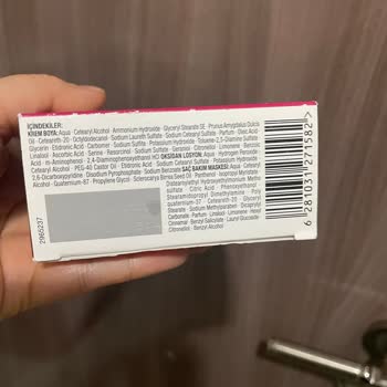 Açık Sarı Saç Boyasından Siyah Boya Çıkmasıyla Yaşadığım Mağduriyet