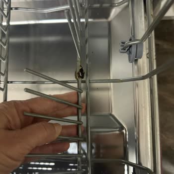 Samsung Bulaşık Makinemin Alt Sepeti İçin Çözüm Bulamıyor, Mağduriyetim Giderilmiyor