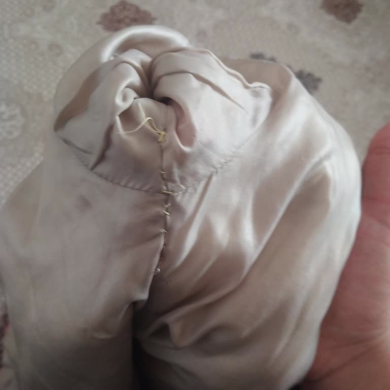 Gardrops Üzerinden Aldığım Montun Yırtık Çıkması Ve İade Talebimin Haksız Yere Reddedilmesi