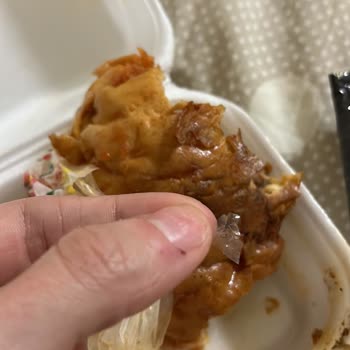 Islak Hamburgerde Plastik Parçası Dilimi Kesti Hijyen Ve Güvenlik İhlali Yaşadım