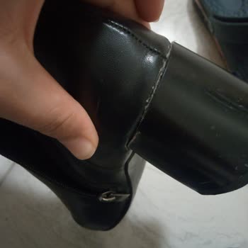 Yeni Alınan Topuklu Botun Kısa Sürede Topuğunun Kalkması Mağduriyet Yarattı