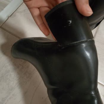 Yeni Alınan Topuklu Botun Kısa Sürede Topuğunun Kalkması Mağduriyet Yarattı