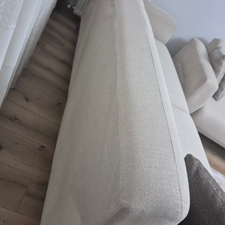 Koltukların Hatalı Tamiri Sonrası Daha Kötü Durumda Teslim Edilmesi Ve Değişim Talebi