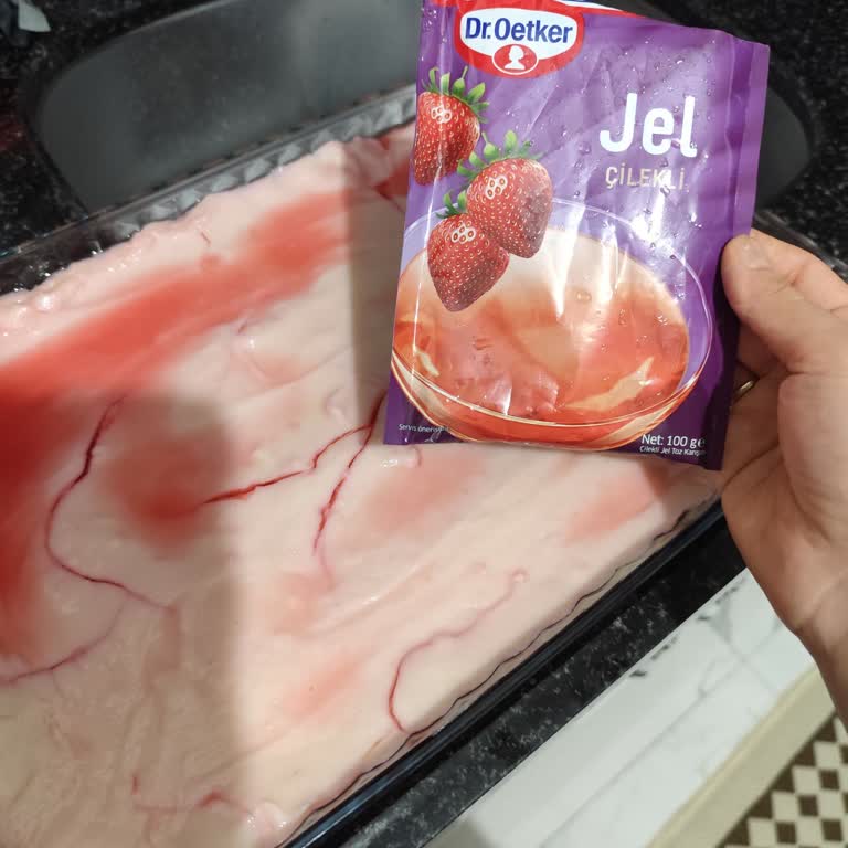 Dr. Oetker Çilekli Jel Donmadı, Emek Ve Para Boşa Gitti
