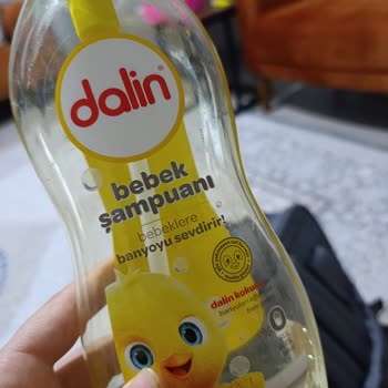 Dalin Bebek Şampuanı Ciltte Kızarıklık Ve Kabarcık Yaptı