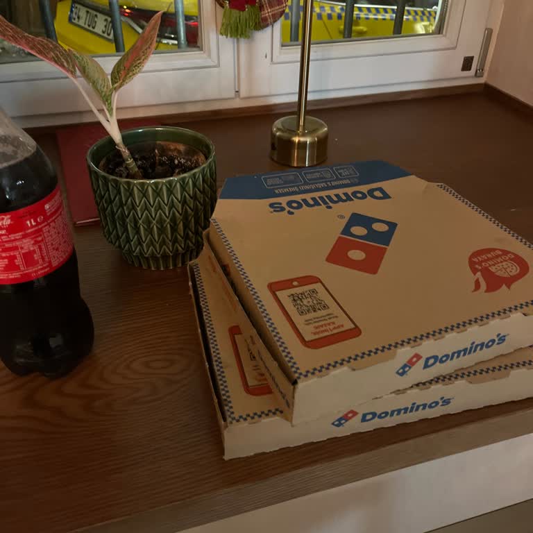 Geç Gelen Ve Soğuk Pizza Deneyimi