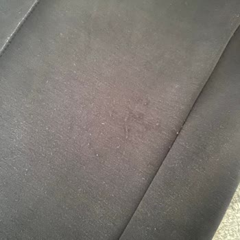 İlk Giyişte Eski Gibi Olan Pantolon Hayal Kırıklığı Yaşattı