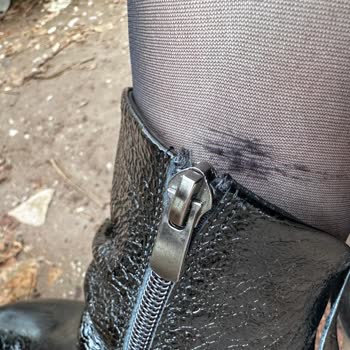 Tamer Tanca’dan Aldığım Botların Dikişleri Bacağımı Tahriş Etti, İade Talebim Cevapsız Kaldı