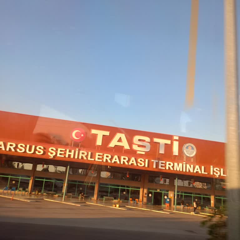 Mersin Nur Turizm'de İlgisiz Muavin Ve Belirsiz Güzergâh Deneyimi