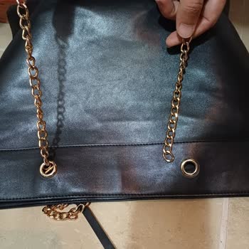 Divarese Çantamın Kayışı Aniden Koptu, Onarımda Çözüm Sunulmadı