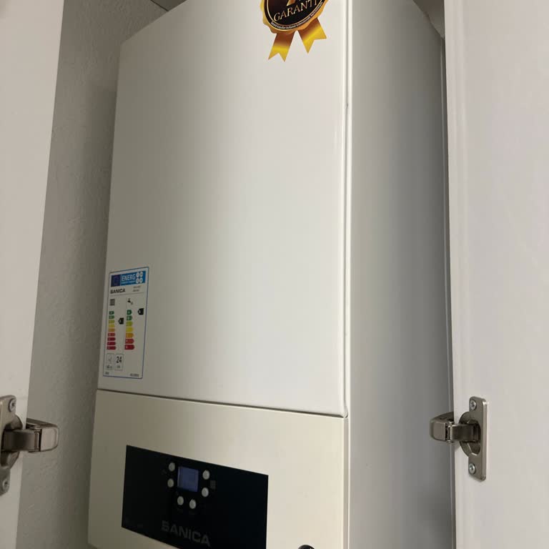 Sanica Kombi Arızasında 2 Aydır Servis Gelmedi, Ekip Soğukta Mağdur Oldu