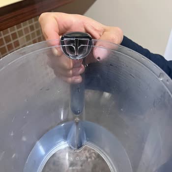 Brita Marella Sürahi Kısa Sürede Çatladı Ve Rengi Soldu, Çözüm Bekliyorum