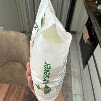 Sipariş Ettiğim Toz Şekerin İçinde Siyah, Belirsiz Maddeler Çıktı Hijyen Endişesi Yaşadım