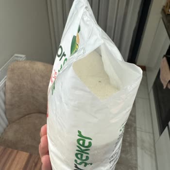 Sipariş Ettiğim Toz Şekerin İçinde Siyah, Belirsiz Maddeler Çıktı Hijyen Endişesi Yaşadım