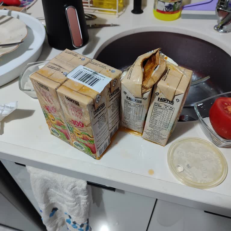 Bebeğim İçin Aldığım Meyve Suyu Patlamış Ve Ekşimiş Çıktı