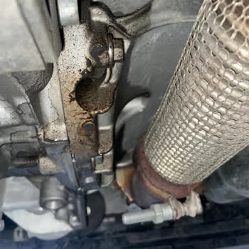 Sıfır Araçta Tespit Edilemeyen Yağ Kaçağı Nedeniyle Oluşan Hasar Ve Mağduriyet