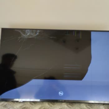 Kırık Çıkan Televizyon İçin Para İadesi Dayatılıyor Değişim Yapılmıyor