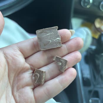 Aldığım Ülker Napoliten Çikolata Bozuk Çıktı: Renk Ve Tat Değişimi Şaşırttı