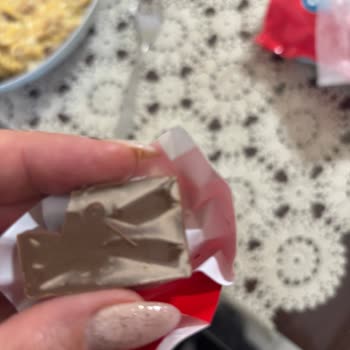 Aldığım Ülker Napoliten Çikolata Bozuk Çıktı: Renk Ve Tat Değişimi Şaşırttı