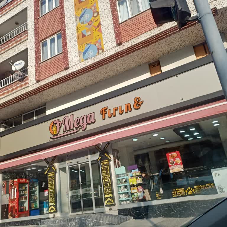 Mega Fırında Kasiyerin Saygısız Tavrı Karşısında Kendimi Küçük Düşmüş Hissettim