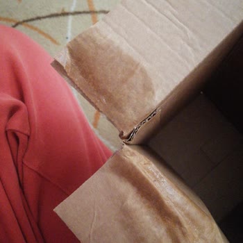 Siparişimdeki Maske Yırtık Ve Akmış Olarak Teslim Edildi