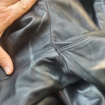 Elle Deri Ceket İlk Sezonda Deforme Oldu, Değişim Talebim Reddedildi