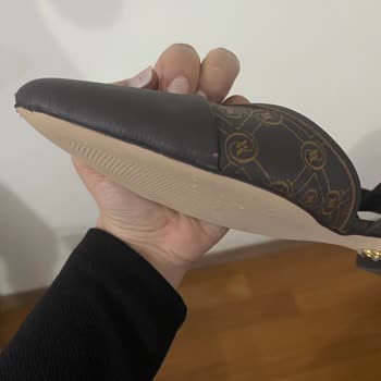 Bir Kez Giyilen Vakko Babetin Hızla Deforme Olması Ve Değişim Talebinin Reddi