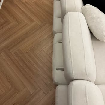 Homee Furniture & Project Koltuğun Ayaklarında Dengesizlik Var!