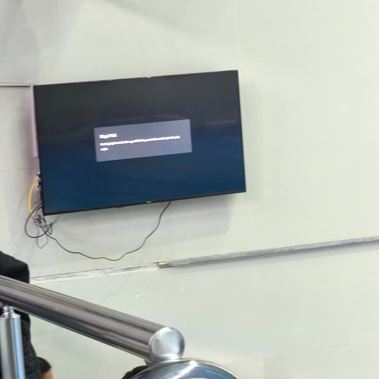 Cimnastik Salonu İzleme Ekranındaki Sürekli Yayın Sorunu Ve İletişim Eksikliği