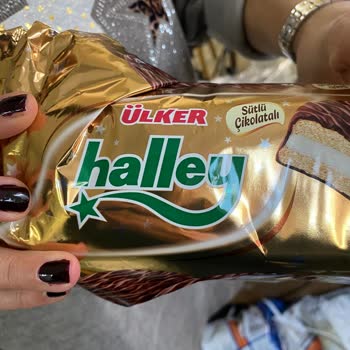 Halley Ürününde Hijyen Skandalı: İçinden Örümcek Ağı Ve Böcek Çıktı!