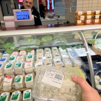 Bozuk Peynir Satışı Ve Gıda Güvenliği Konusunda Yetersiz Önlem