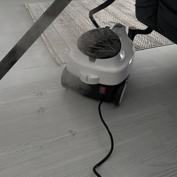 Buharlı Temizleyicide Valften Ani Su Çıkışı Ve Güvenlik Endişesi